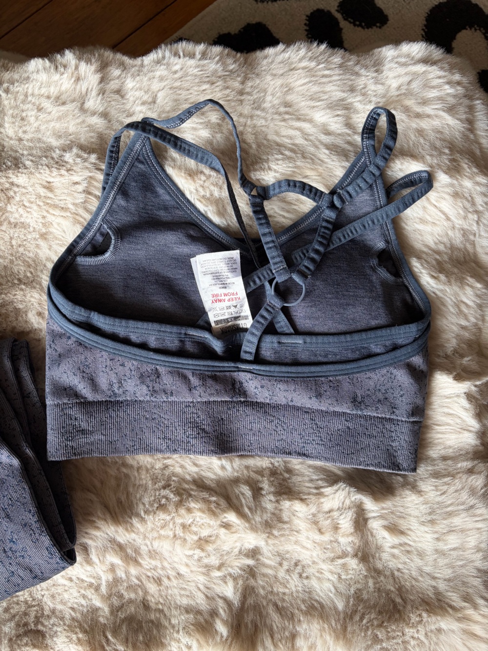 Gymshark Heather Navy Adapt Fleck Seamless Sports Bra and Leggings Set - Picture 3 of 4